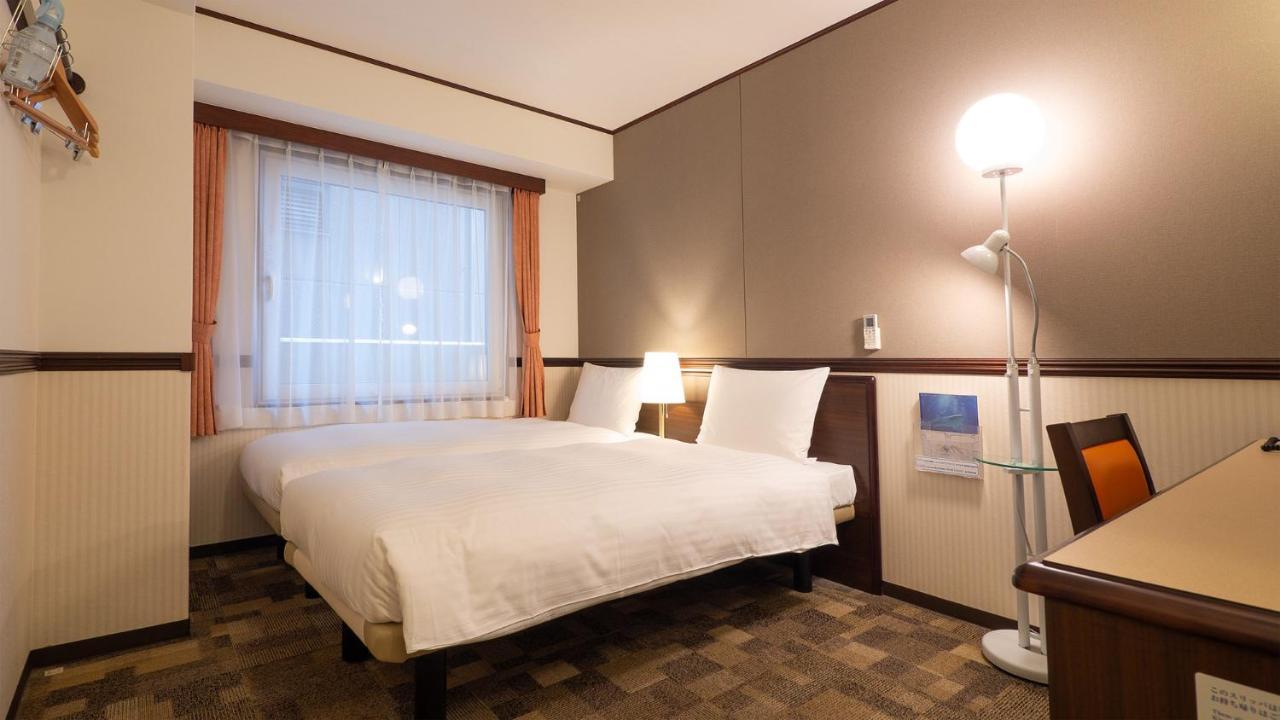 Toyoko Inn Osaka Umeda Nakatsu No.2 Exterior foto