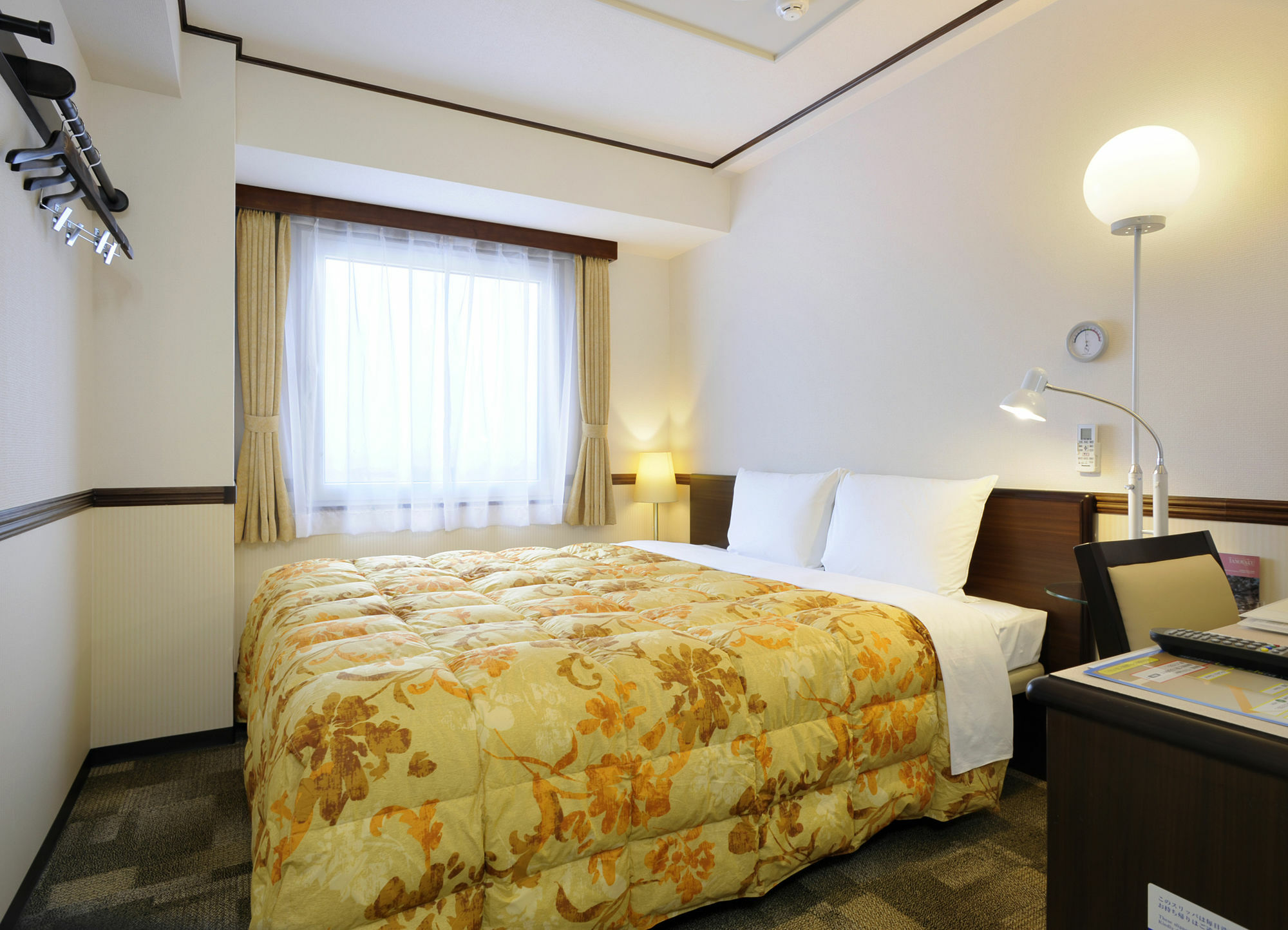 Toyoko Inn Osaka Umeda Nakatsu No.2 Exterior foto